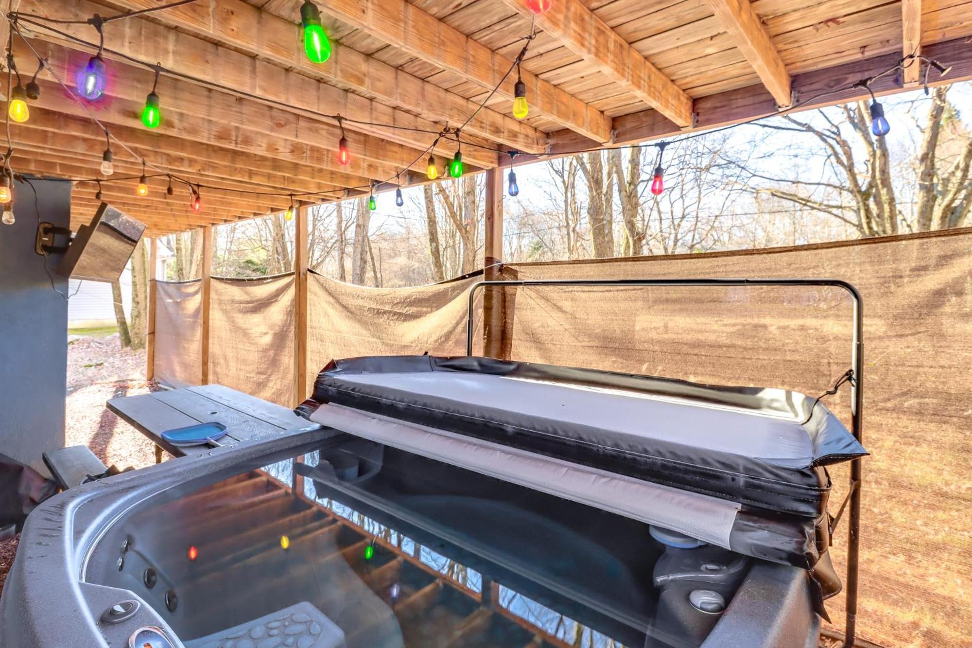 Ski, Hike And More Poconos Home With Hot Tub Blakeslee Exterior foto